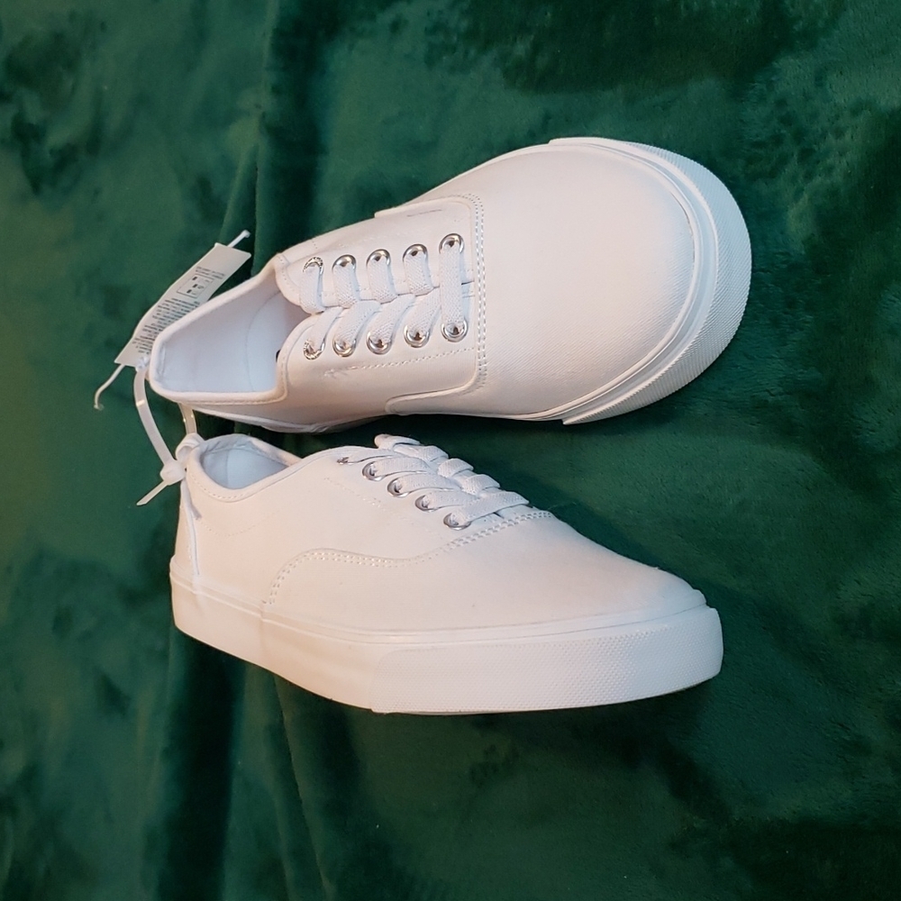 OLD Navy All White Girls Sneakers - Picture 2 of 6